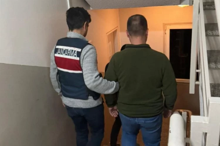 8 ilde FETÖ'nün TSK yapılanmasına darbe: 11 kişi gözaltına alındı