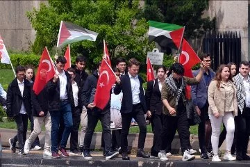 Ankara'da, Filistin için ABD'de eylem yapan öğrencilere destek gösterisi