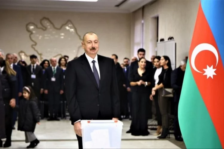Azerbaycan seçimlere hazırlanıyor