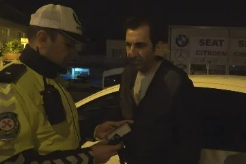 Bursa'da alkollü sürücü önce kaçtı sora, refüje çıktı