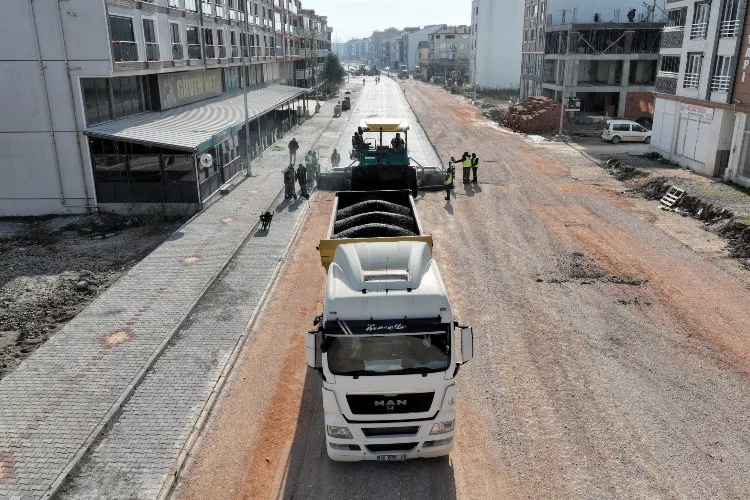Bursa Mustafakemalpaşa'da alt yapı çalışmaları devam ediyor