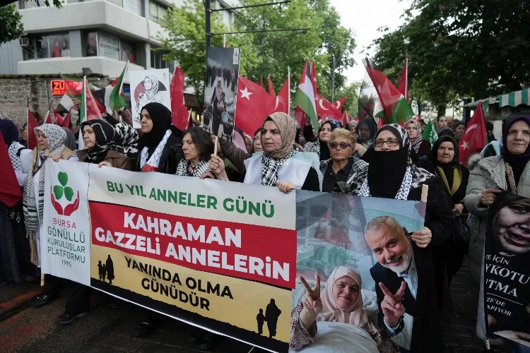 Bursalılar, Filistinli annelere destek için yürüdü!