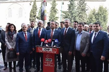 CHP Genel Başkanı Özel, Bursa'da partisinin Osmangazi İlçe Başkanlığını ziyaret etti