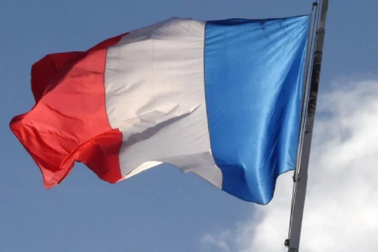 Fransa, Rusya'nın Paris Büyükelçisi'ni Dışişleri Bakanlığı'na çağırdı