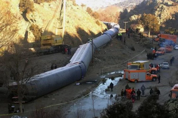 Hiçbirinden ders alamadık: Türkiye'de ölümlü tren kazaları