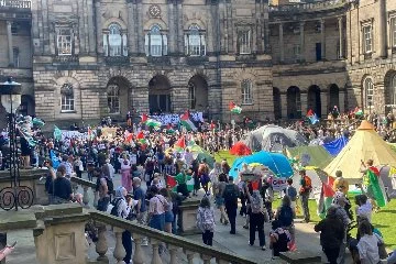 İskoçya'da halk Filistin'e destek için yürüdü!