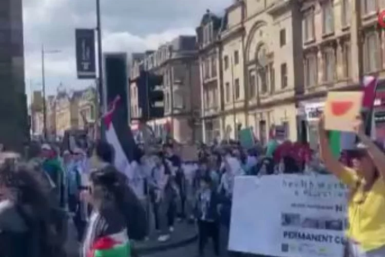 İskoçya'da halk Filistin'e destek için yürüdü!
