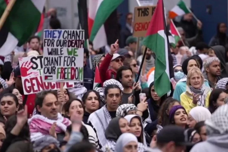 Kanada'da Filistin'e destek yürüyüşü düzenlendi
