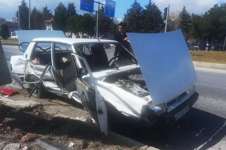 Kütahya’da feci kaza: 3 kişi hayatını kaybetti, 2 yaralı