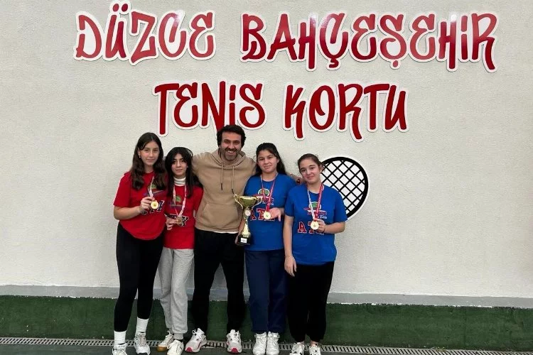 Okul sporları yıldız kızlar ve yıldız erkekler tenis maçları sonlandı