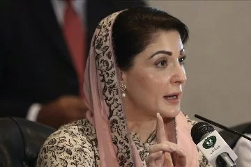 Pakistan'da bir ilk: Kadın eyalet başbakanı seçildi