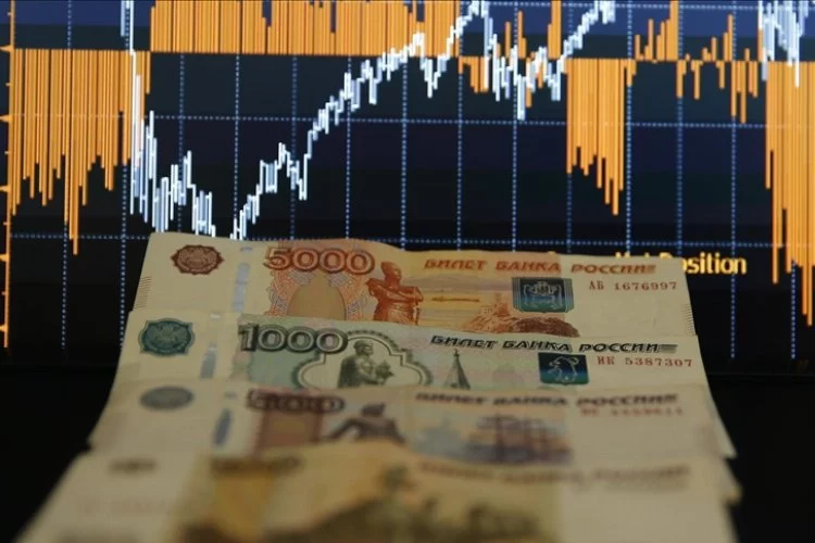 Rus ekonomisi, tarihin en kapsamlı yaptırımları altında 2 yılı geride bıraktı