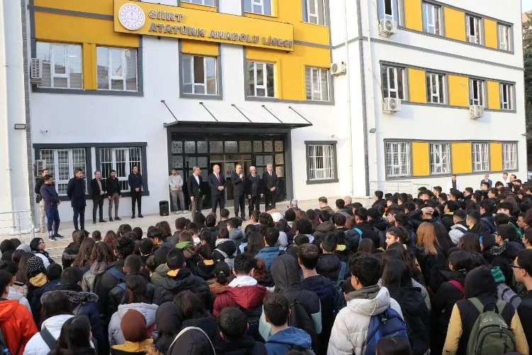 Siirt'te yaklaşık 90 milyon liraya inşa edilen okulda ilk ders
