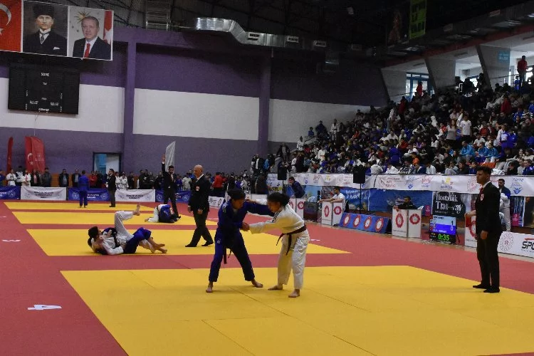 Spor Toto Yıldızlar Türkiye Judo Şampiyonası başladı